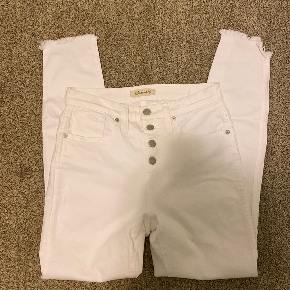 Madewell 10” High Rise, Button Fly, Raw Hem, Skinny Jean // White // Size 26